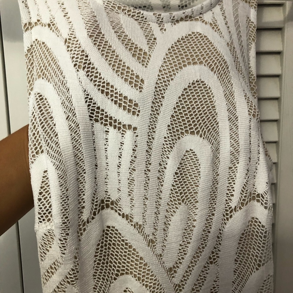 White/nude lace body con dress - Picture 4 of 4